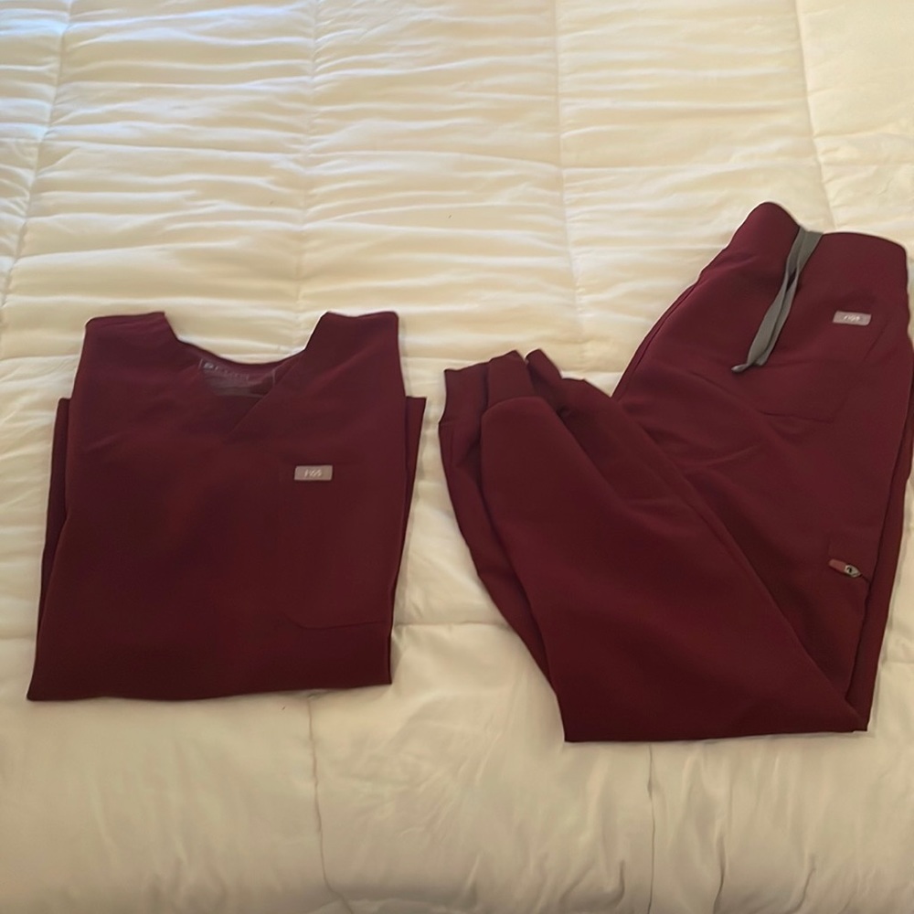 BURGUNDY FIGS SET